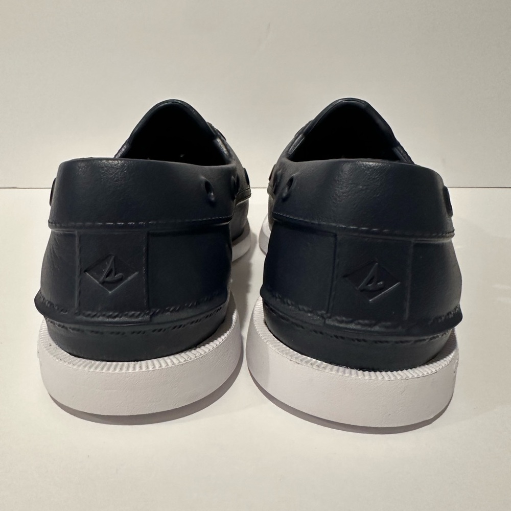 Sperry - Picture 6 of 7